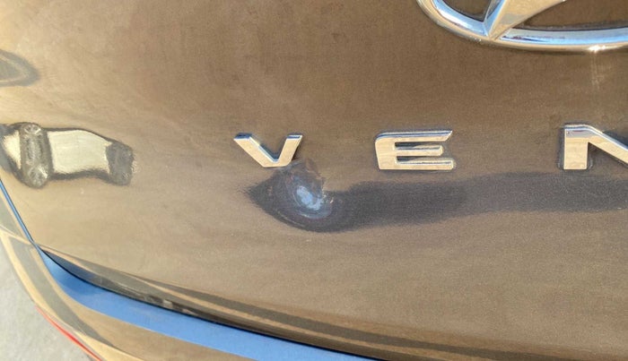 2022 Hyundai VENUE S 1.2, Petrol, Manual, 18,184 km, Dicky (Boot door) - Minor scratches