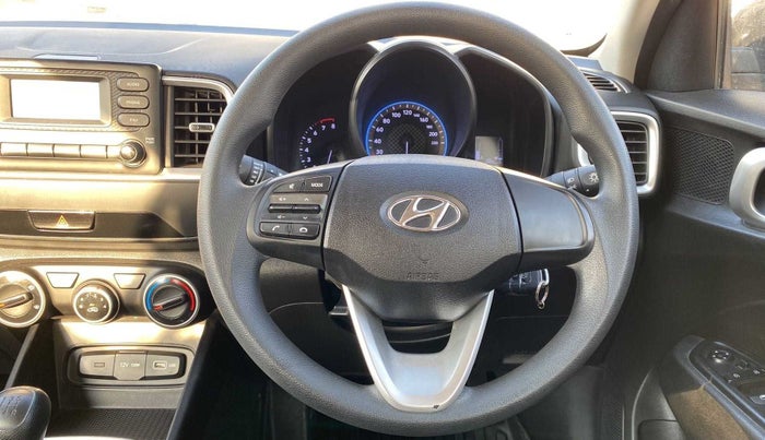 2022 Hyundai VENUE S 1.2, Petrol, Manual, 18,184 km, Steering Wheel Close Up