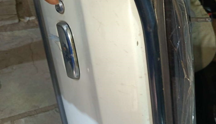 2014 Maruti Alto 800 STD, Petrol, Manual, 34,606 km, Driver-side door - Weather strip has minor damage