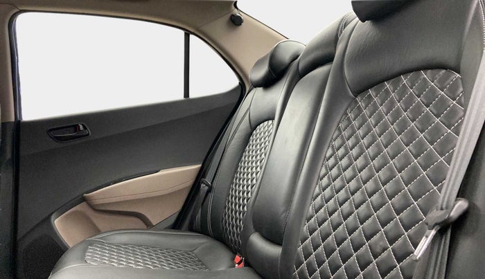 2017 Hyundai Xcent E+, Petrol, Manual, 51,120 km, Right Side Rear Door Cabin