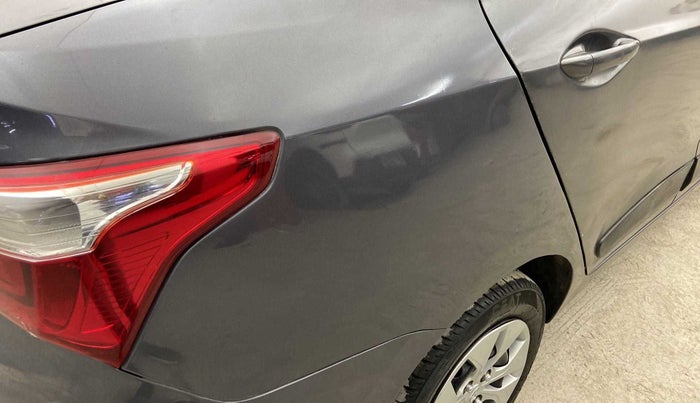 2017 Hyundai Xcent E+, Petrol, Manual, 51,120 km, Right quarter panel - Paint has minor damage