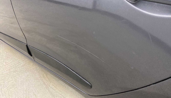 2017 Hyundai Xcent E+, Petrol, Manual, 51,120 km, Rear left door - Minor scratches