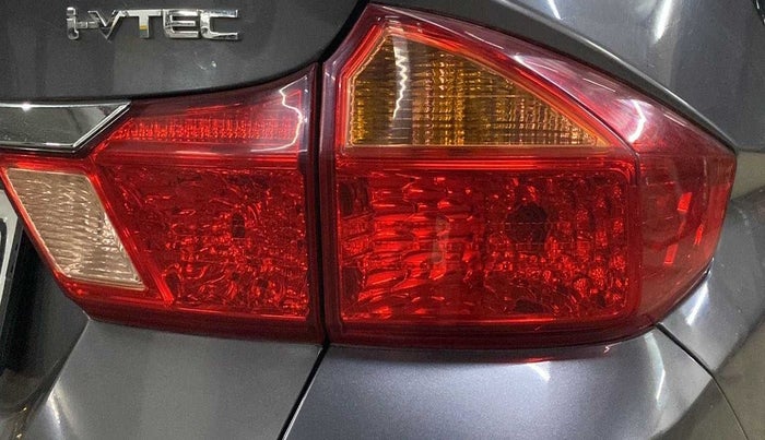 2017 Honda City 1.5L I-VTEC V MT, Petrol, Manual, 91,421 km, Right tail light - Minor damage