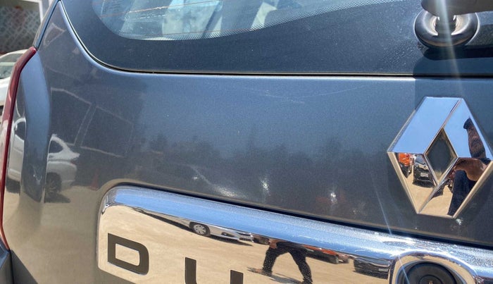 2014 Renault Duster 85 PS RXL DIESEL, Diesel, Manual, 69,898 km, Dicky (Boot door) - Minor scratches