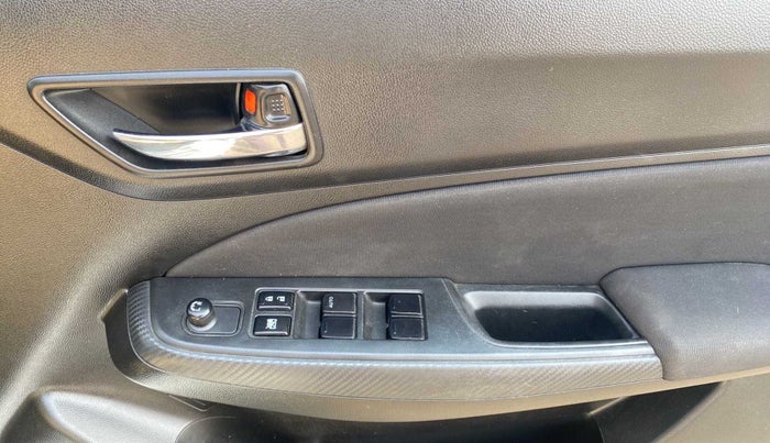 2022 Maruti Swift VXI, Petrol, Manual, 20,055 km, Driver Side Door Panels Control