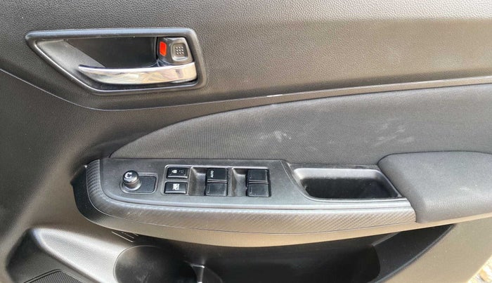 2018 Maruti Swift VXI, Petrol, Manual, 17,681 km, Driver Side Door Panels Control