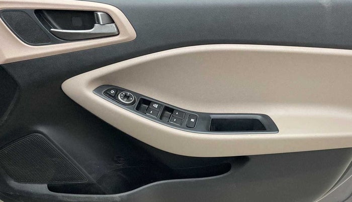 2017 Hyundai Elite i20 ASTA 1.2, Petrol, Manual, 29,971 km, Driver Side Door Panels Control