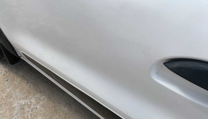 2018 Renault Kwid RXT 0.8, Petrol, Manual, 68,131 km, Front passenger door - Slightly dented