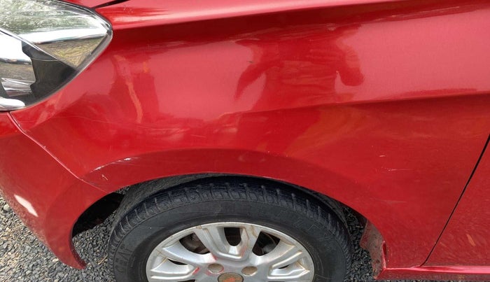 2016 Tata Tiago XZ PETROL, Petrol, Manual, 98,747 km, Left fender - Minor scratches