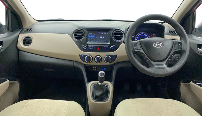 2017 Hyundai Grand i10 SPORTZ (O) 1.2 KAPPA VTVT, Petrol, Manual, 73,817 km, Dashboard