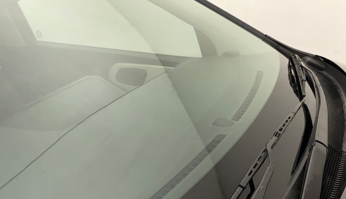 2020 Hyundai AURA S 1.2, Petrol, Manual, 44,276 km, Front windshield - Minor spot on windshield