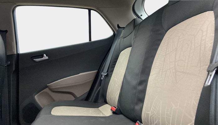 2018 Hyundai Grand i10 SPORTZ (O) AT 1.2 KAPPA VTVT, Petrol, Automatic, 48,758 km, Right Side Rear Door Cabin
