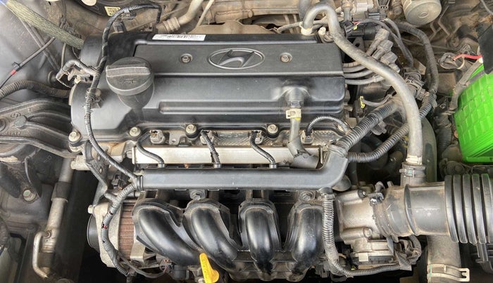 2016 Hyundai Elite i20 ASTA 1.2 (O), Petrol, Manual, 1,07,811 km, Open Bonet