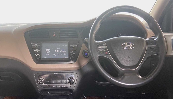 2016 Hyundai Elite i20 ASTA 1.2 (O), Petrol, Manual, 1,07,811 km, Steering Wheel Close Up