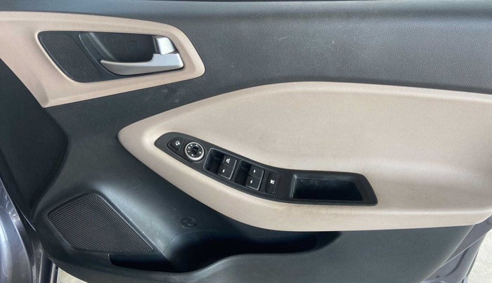 2016 Hyundai Elite i20 ASTA 1.2 (O), Petrol, Manual, 1,07,811 km, Driver Side Door Panels Control