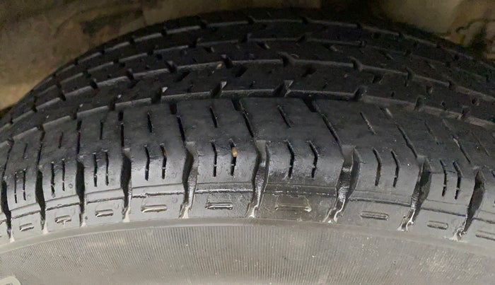 2017 Hyundai Grand i10 SPORTZ 1.2 KAPPA VTVT, Petrol, Manual, 79,364 km, Left Front Tyre Tread