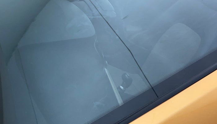 2017 Hyundai Grand i10 SPORTZ 1.2 KAPPA VTVT, Petrol, Manual, 79,364 km, Front windshield - Minor spot on windshield