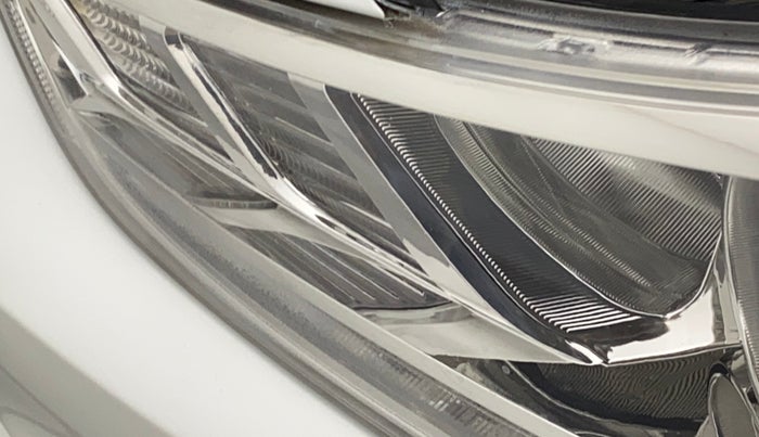 2018 Hyundai Verna 1.6 VTVT SX, Petrol, Manual, 26,933 km, Left headlight - Minor scratches