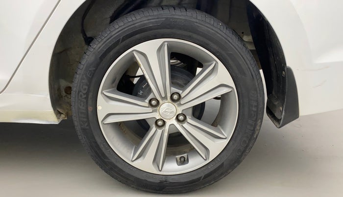 2018 Hyundai Verna 1.6 VTVT SX, Petrol, Manual, 26,933 km, Left Rear Wheel
