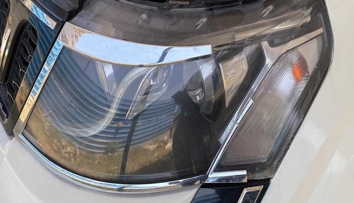 2018 Mahindra XUV500 W10 AT, Diesel, Automatic, 71,884 km, Left headlight - Clamp has minor damage
