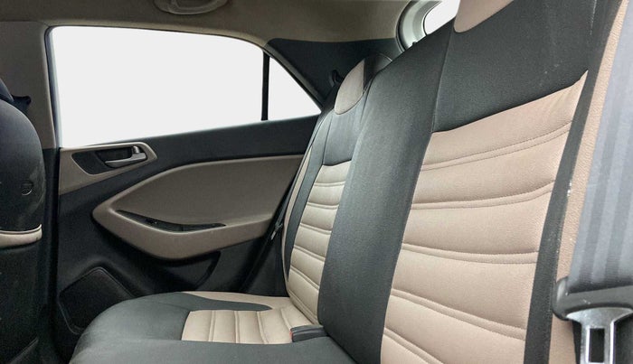 2017 Hyundai Elite i20 SPORTZ 1.2, Petrol, Manual, 59,468 km, Right Side Rear Door Cabin