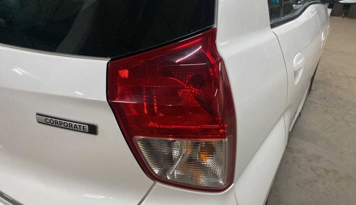 2020 Hyundai NEW SANTRO MAGNA 1.1 CORPORATE EDITION, Petrol, Manual, 38,643 km, Right tail light - Minor scratches