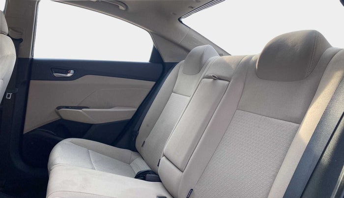 2020 Hyundai Verna SX 1.5 VTVT, Petrol, Manual, 9,503 km, Right Side Rear Door Cabin
