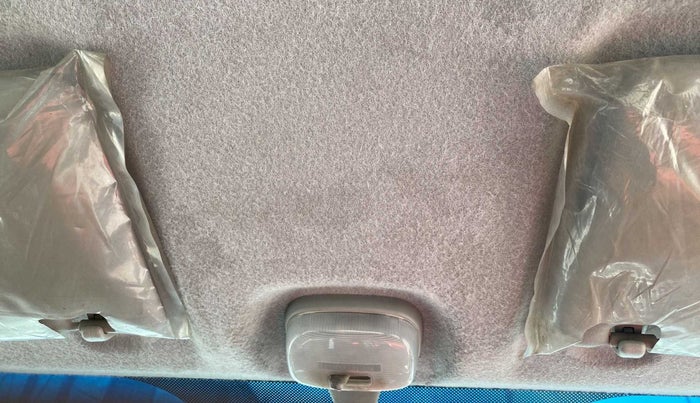 2018 Maruti Alto 800 LXI, CNG, Manual, 61,717 km, Ceiling - Roof lining is slightly discolored