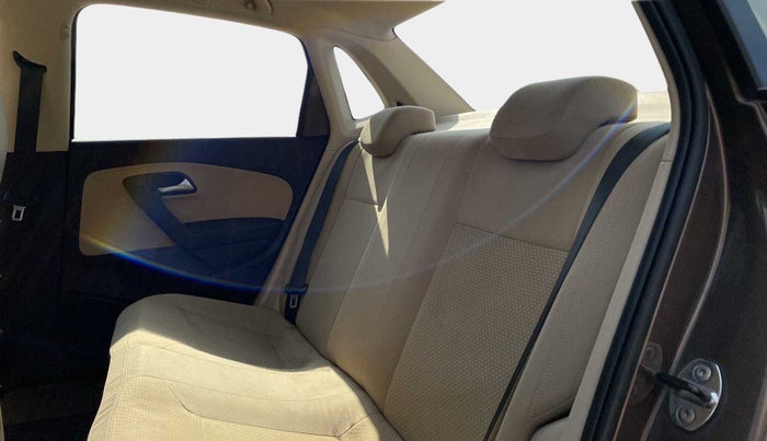 2018 Volkswagen Ameo HIGHLINE1.0L, Petrol, Manual, 13,899 km, Right Side Rear Door Cabin