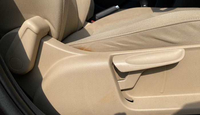 2018 Volkswagen Ameo HIGHLINE1.0L, Petrol, Manual, 13,899 km, Driver Side Adjustment Panel