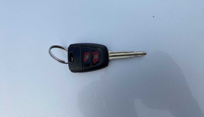 2017 Hyundai Grand i10 SPORTZ (O) AT 1.2 KAPPA VTVT, Petrol, Automatic, 43,563 km, Lock system - Remote key not functional