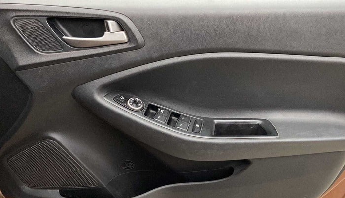 2016 Hyundai i20 Active 1.2 SX, Petrol, Manual, 35,484 km, Driver Side Door Panels Control