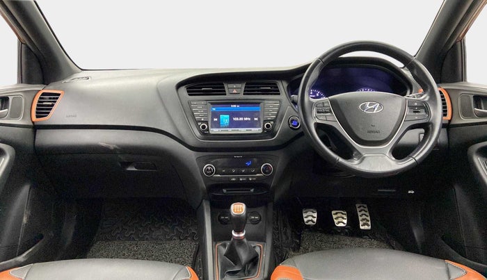 2016 Hyundai i20 Active 1.2 SX, Petrol, Manual, 35,484 km, Dashboard
