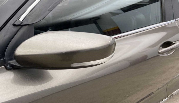 2018 Maruti Swift VXI, Petrol, Manual, 40,031 km, Left rear-view mirror - Minor folding noise