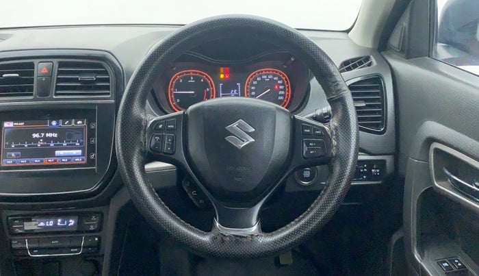 2016 Maruti Vitara Brezza ZDI PLUS DUAL TONE, Diesel, Manual, 49,762 km, Steering Wheel Close-up