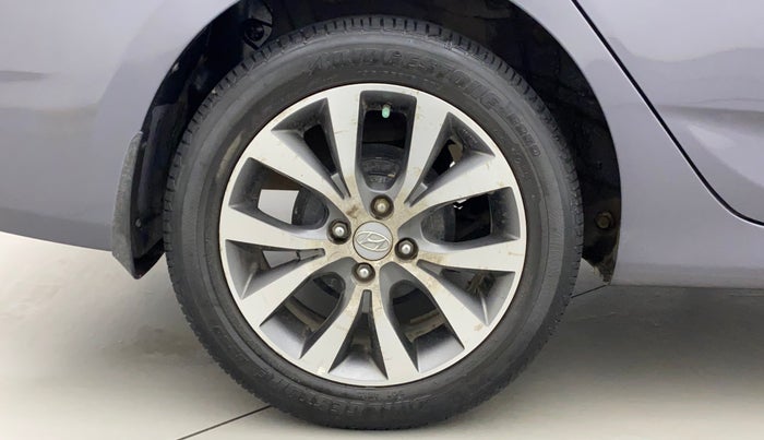 2017 Hyundai Verna 1.6 VTVT SX, Petrol, Manual, 43,556 km, Right Rear Wheel