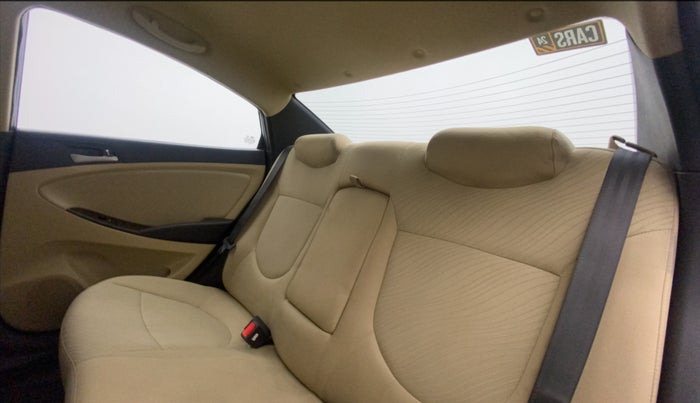 2017 Hyundai Verna 1.6 VTVT SX, Petrol, Manual, 43,556 km, Right Side Rear Door Cabin