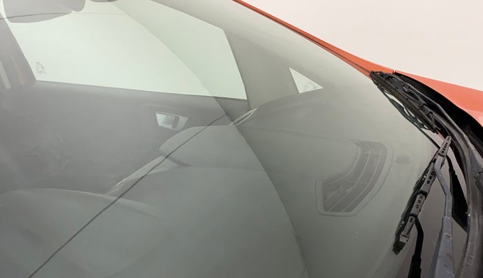 2016 Ford Ecosport TITANIUM+ 1.5L DIESEL, Diesel, Manual, 84,678 km, Front windshield - Minor spot on windshield