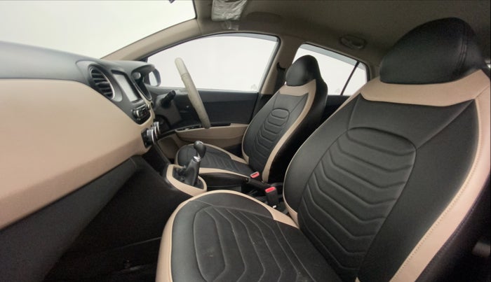 2020 Hyundai Grand i10 SPORTZ 1.2 KAPPA VTVT, Petrol, Manual, 41,445 km, Right Side Front Door Cabin