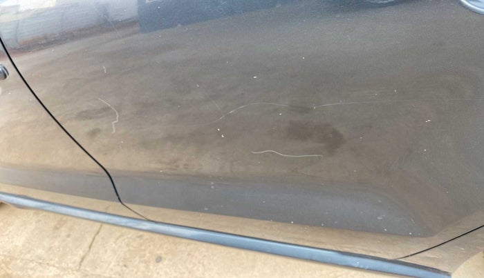 2016 Volkswagen Ameo HIGHLINE1.2L, Petrol, Manual, 97,656 km, Rear left door - Minor scratches