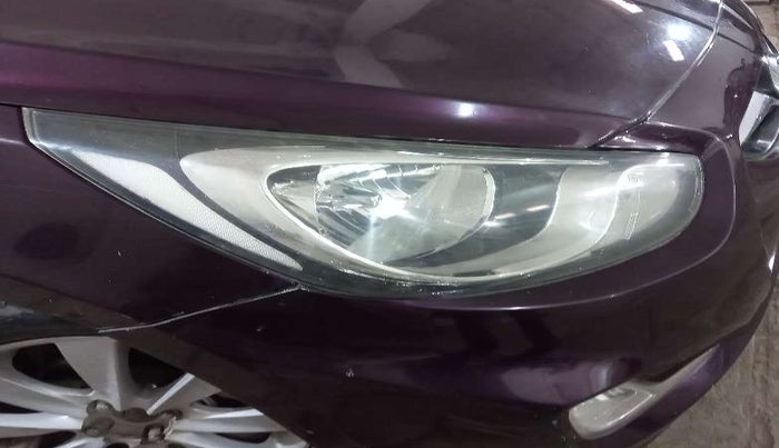 2012 Hyundai Verna FLUIDIC 1.6 CRDI SX, Diesel, Manual, 98,364 km, Right headlight - Minor scratches