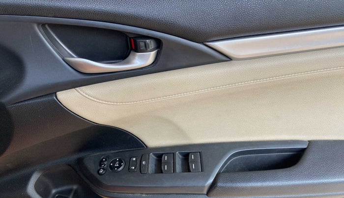 2019 Honda Civic 1.8L I-VTEC ZX CVT, Petrol, Automatic, 87,136 km, Driver Side Door Panels Control