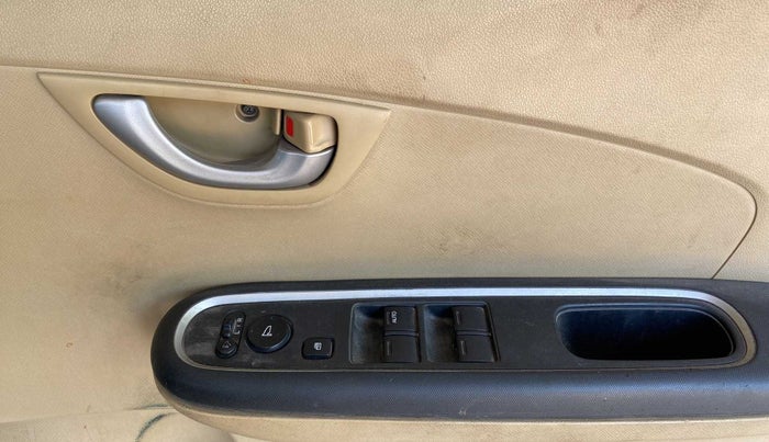 2016 Honda Amaze 1.2L I-VTEC VX, Petrol, Manual, 31,949 km, Driver Side Door Panels Control