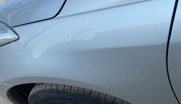 2016 Maruti Swift VXI O, Petrol, Manual, 66,722 km, Left fender - Minor scratches