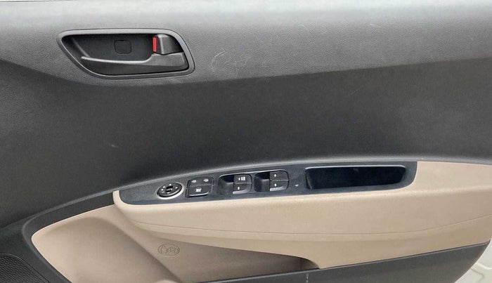 2017 Hyundai Grand i10 MAGNA 1.2 KAPPA VTVT, Petrol, Manual, 21,010 km, Driver Side Door Panels Control