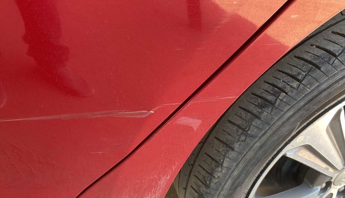 2019 Hyundai Verna 1.6 VTVT SX, Petrol, Manual, 44,115 km, Left quarter panel - Minor scratches