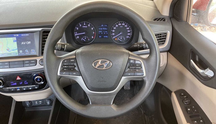 2019 Hyundai Verna 1.6 VTVT SX, Petrol, Manual, 44,115 km, Steering Wheel Close Up