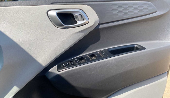 2023 Hyundai GRAND I10 NIOS SPORTZ 1.2 KAPPA VTVT, Petrol, Manual, 11,028 km, Driver Side Door Panels Control
