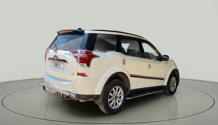 2018 Mahindra XUV500 W9, Diesel, Manual, 56,830 km, Right Back Diagonal