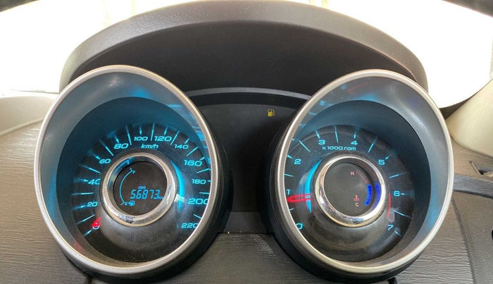 2018 Mahindra XUV500 W9, Diesel, Manual, 56,830 km, Odometer Image